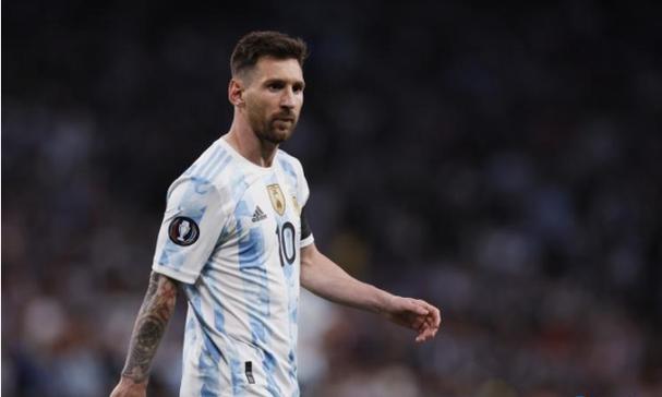 吴泳铭称阿里正打造超级AI云，推动开源